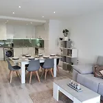 Moderno Duplex Comfort Apartment *